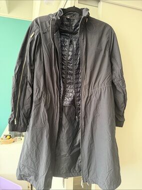 Armani Collezioni Navy and Black Detachable Quilted Liner Hooded Coat